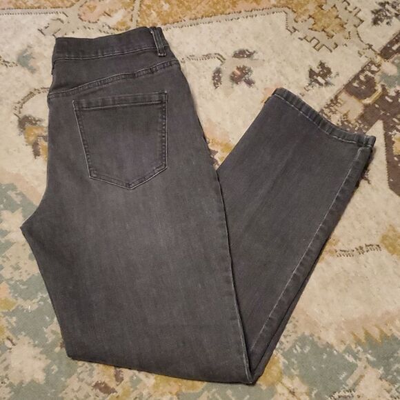 Gloria Vanderbilt Amanda Jeans Women 8 High Rise Straight Stone Wash Gray Denim - Picture 1 of 7